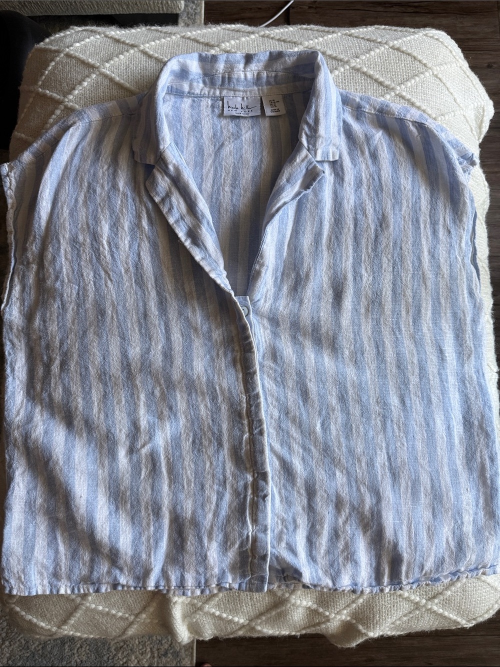Linen Top - Picture 3 of 4